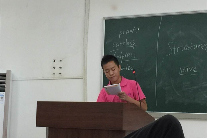 叶凯翔同学