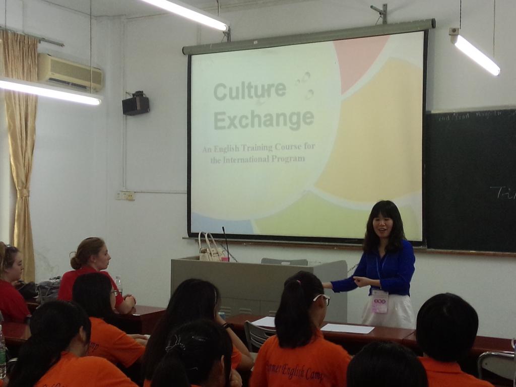 廖老师声情并茂授课