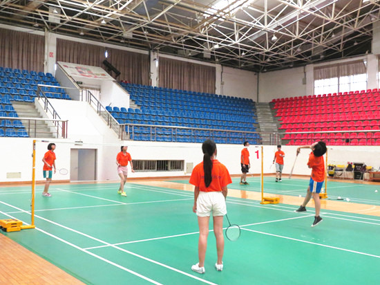 快乐夏令营羽毛球课